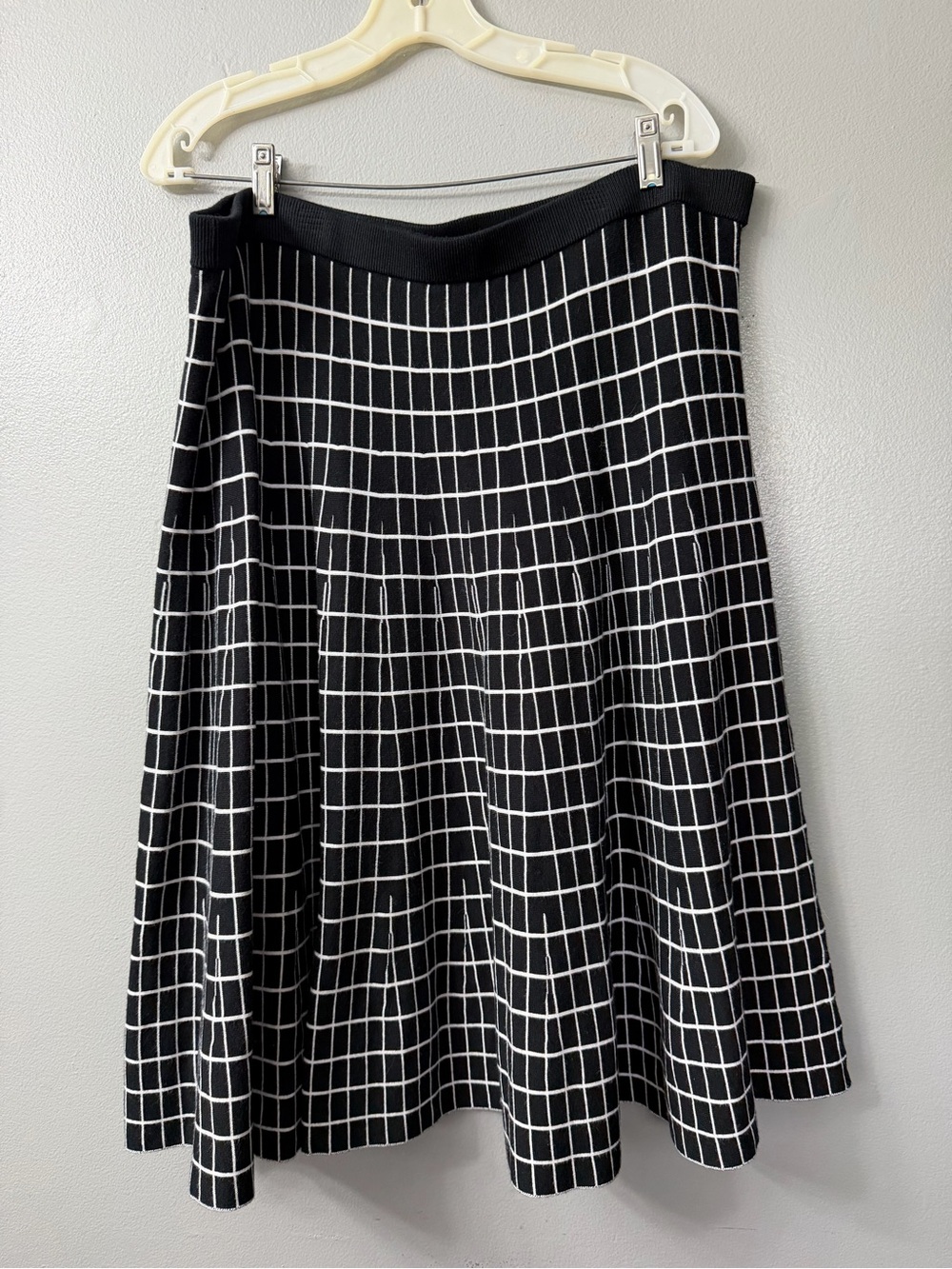 Eloquii Women's Black Grid A-Line Skirt size 18